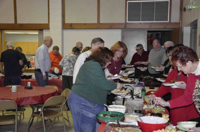 Food line at the 2015 FWRC Christmas banquet